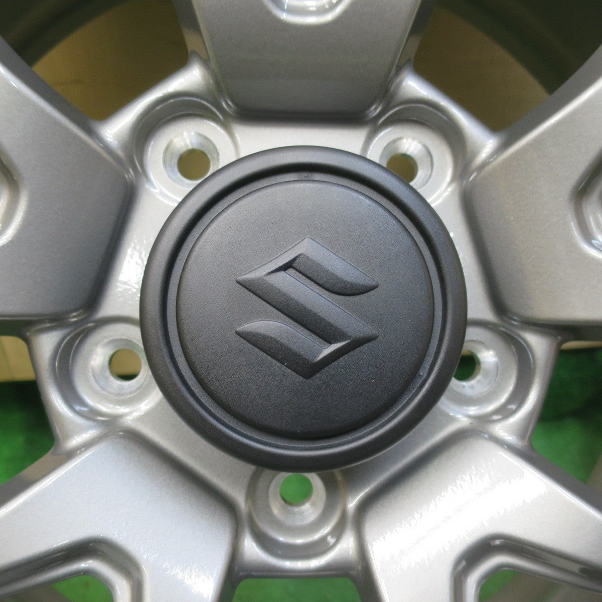 新車外し！25年★スズキ JB64 ジムニー 純正 175/80R16 ブリヂストン デューラー H/L 852 16インチ PCD139.7/5H★5112403イノ