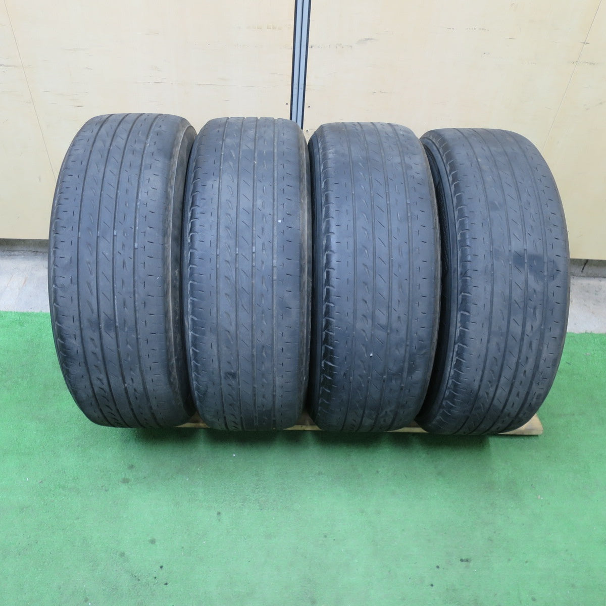4本価格★トヨタ 210系 クラウン ロイヤル サルーン 純正 215/60R16 ブリヂストン レグノ GR-XI 16インチ PCD114.3/5H★5052803TTノ