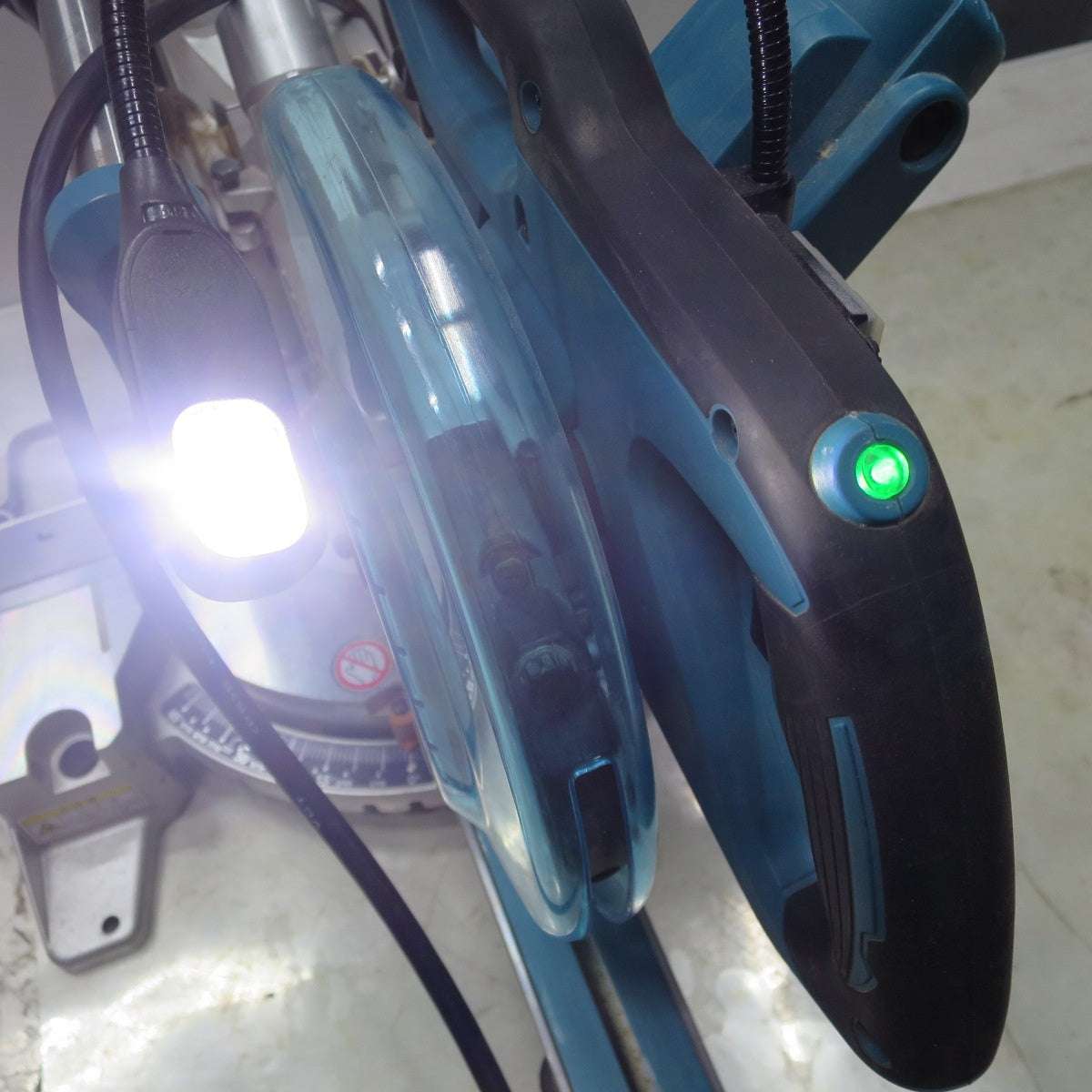 [送料無料] ◆マキタ 190mm スライド マルノコ LS0717FL 電動 工具 切断機 100V 木工用 超硬 丸のこ 丸ノコ 丸鋸 makita◆