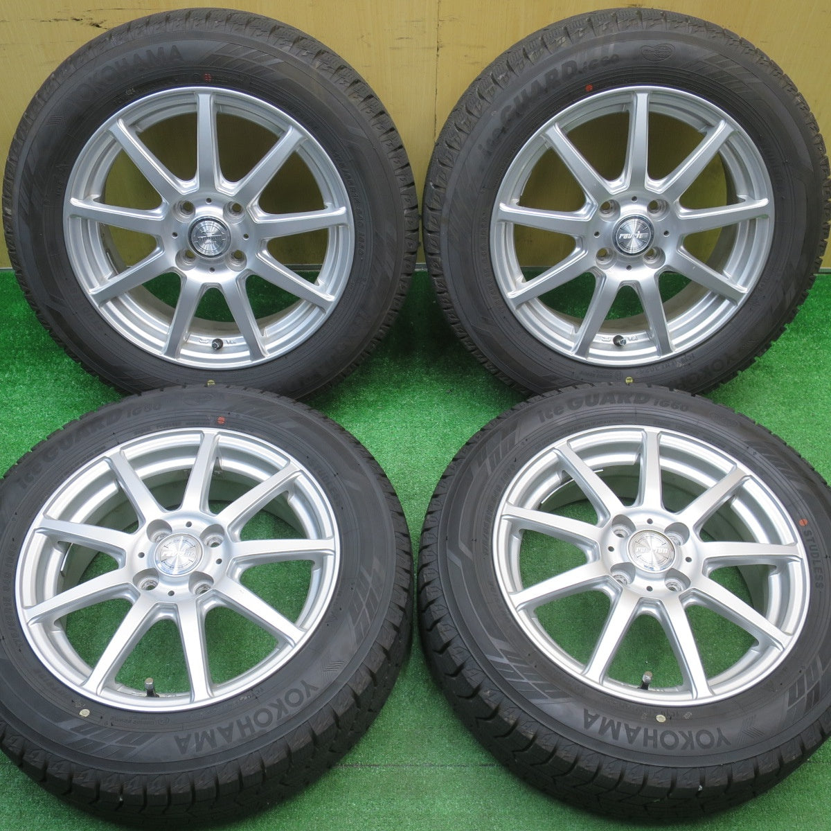 バリ溝！24年！ほぼ10分★スタッドレス 175/65R15 ヨコハマ アイスガード iG60 ravrion ラブリオン 15インチ PCD100/4H★5110503NJス