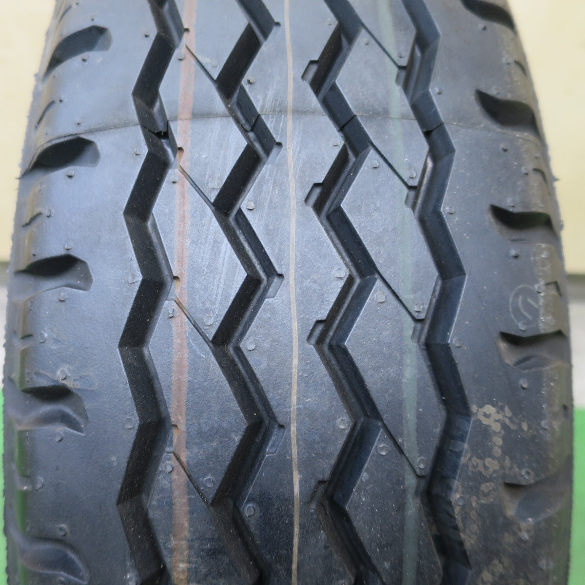 新車外し！23年！1本★トラック タイヤ 205/75R16 113/111L ブリヂストン G590 16インチ★6021803ナノタ