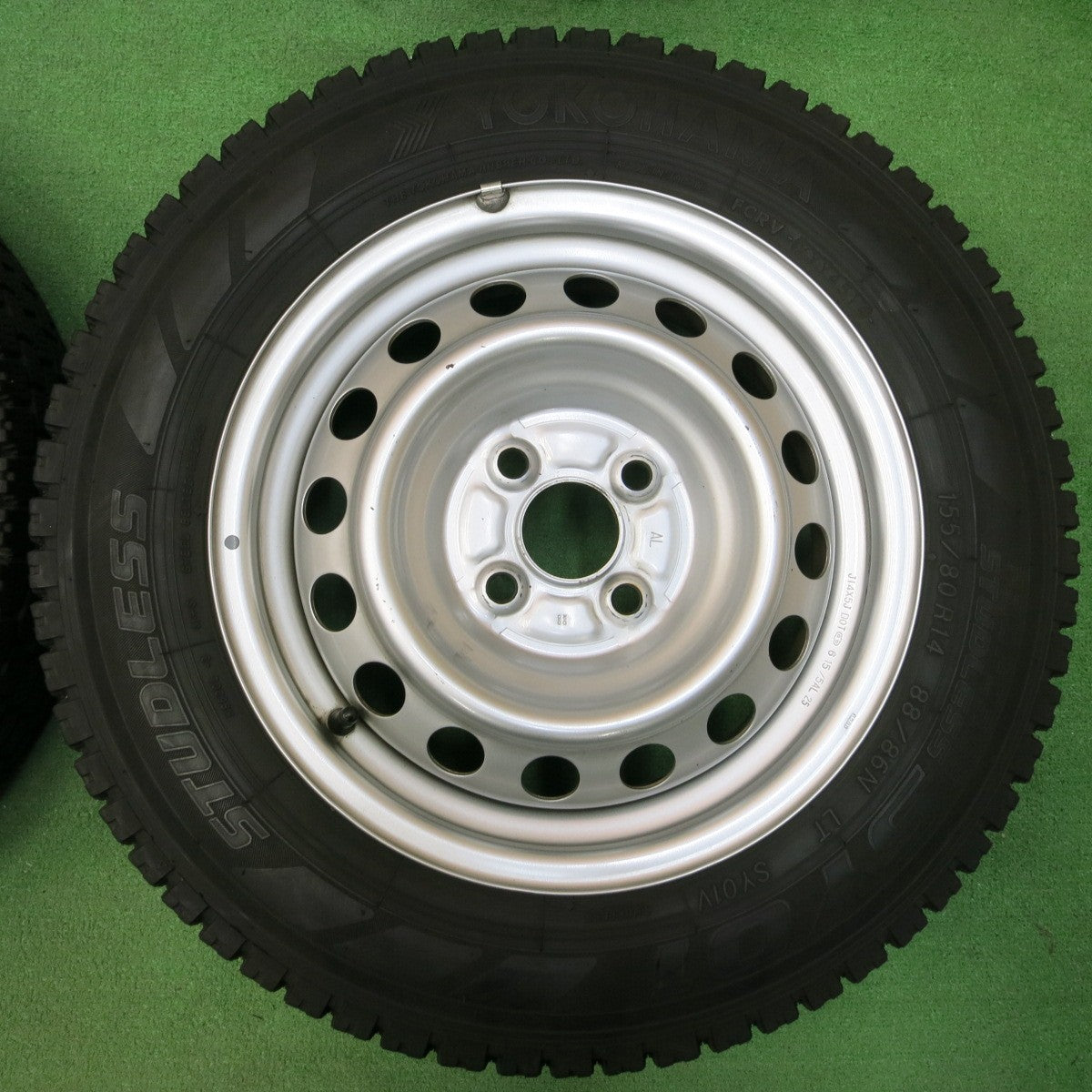 *送料無料* バリ溝！キレイ！9分★プロボックス 等 155/80R14 88/86N スタッドレス ヨコハマ SY01 スチール ホイール PCD100/4H★4040904イス