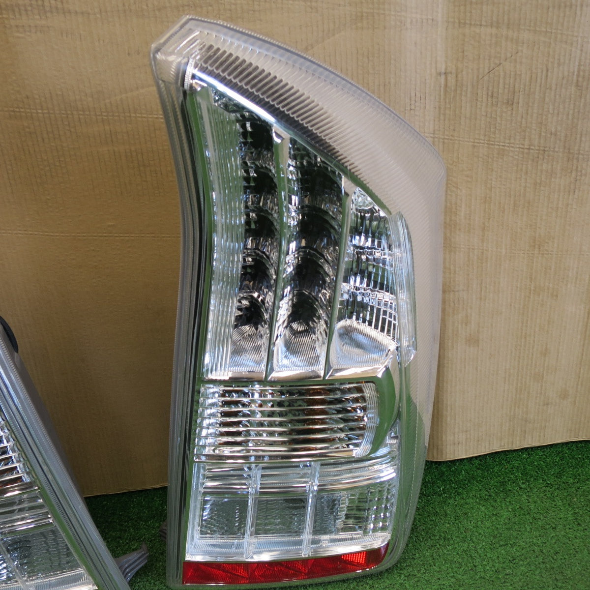 [送料無料] 未使用！左右セット◆トヨタ 30系 プリウス 前期 純正 LED テール ランプ STANLEY P8007 R L 12V テール ライト TOYOTA◆
