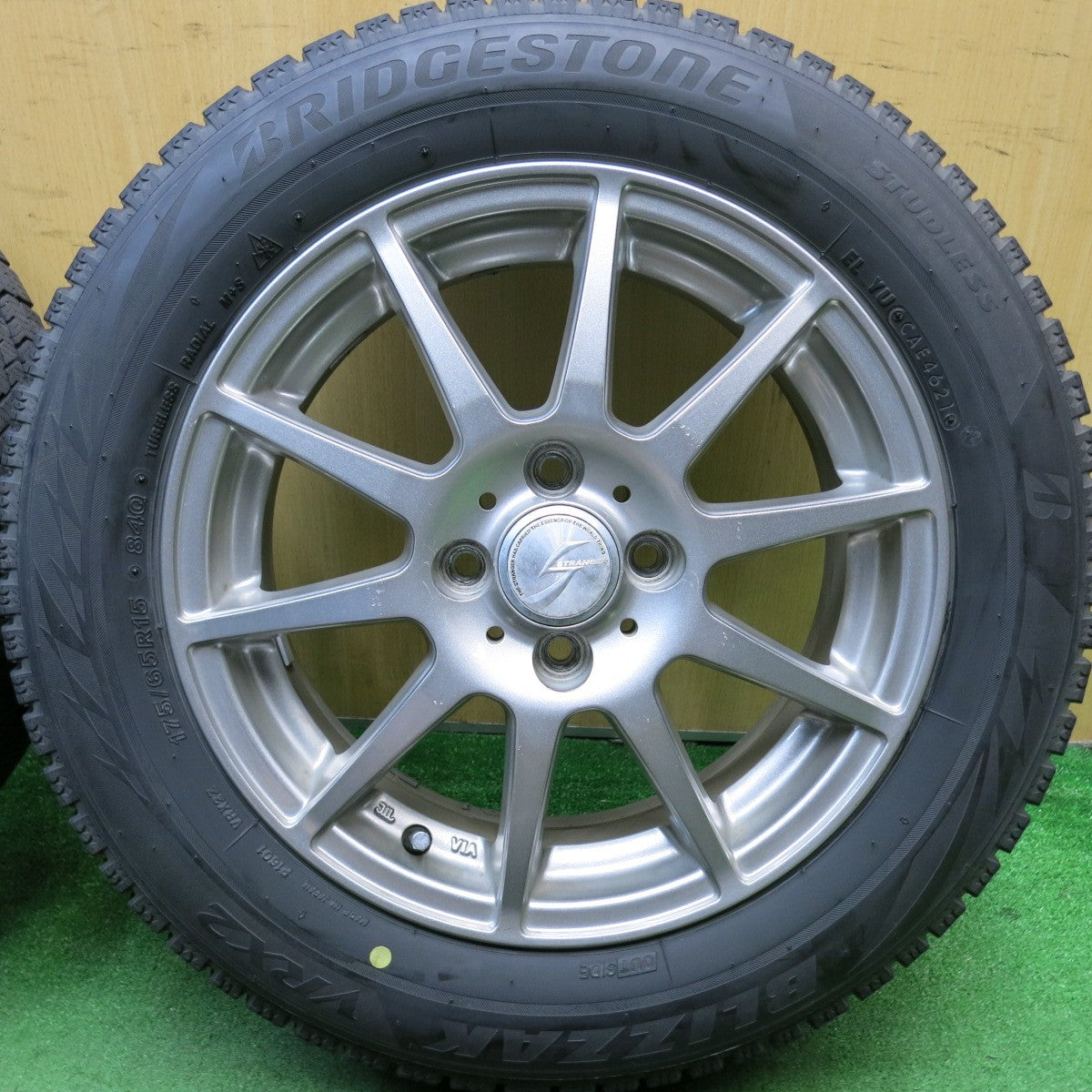 4本価格！21年★スタッドレス 175/65R15 ブリヂストン ブリザック VRX2 STRANGER ストレンジャー 15インチ PCD100/4H★5060714HAス