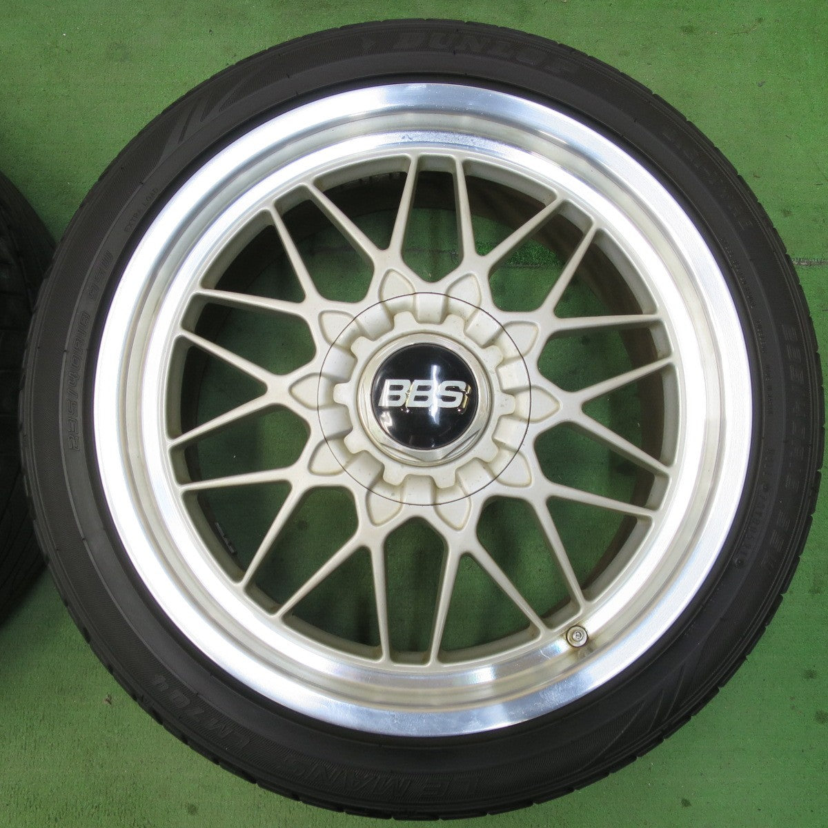 [送料無料] バリ溝！21年！9分！付属品付★BBS RG116 235/40R18 ダンロップ ルマン LM704 18インチ PCD114.3/5H★5022602イノ