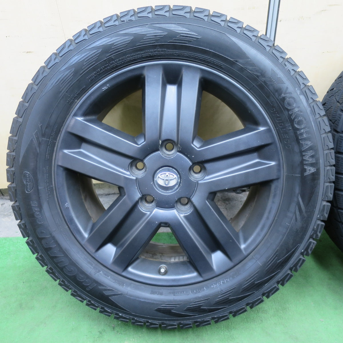 バリ溝！9.5分★トヨタ US タンドラ 純正 275/55R20 スタッドレス ヨコハマ アイスガード G075 20インチ PCD150/5H★6013107ナス