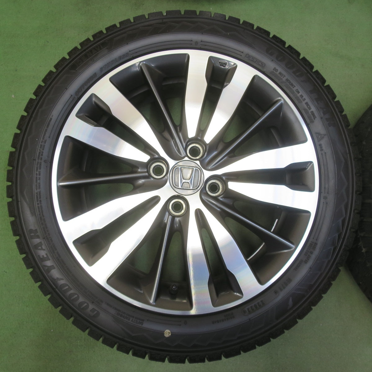バリ溝！22年！キレイ！9.5分◎ホンダ フィット RS 純正 185/55R16 スタッドレス グッドイヤー アイスナビ8 16インチ PCD100/4H◎6080501IMス