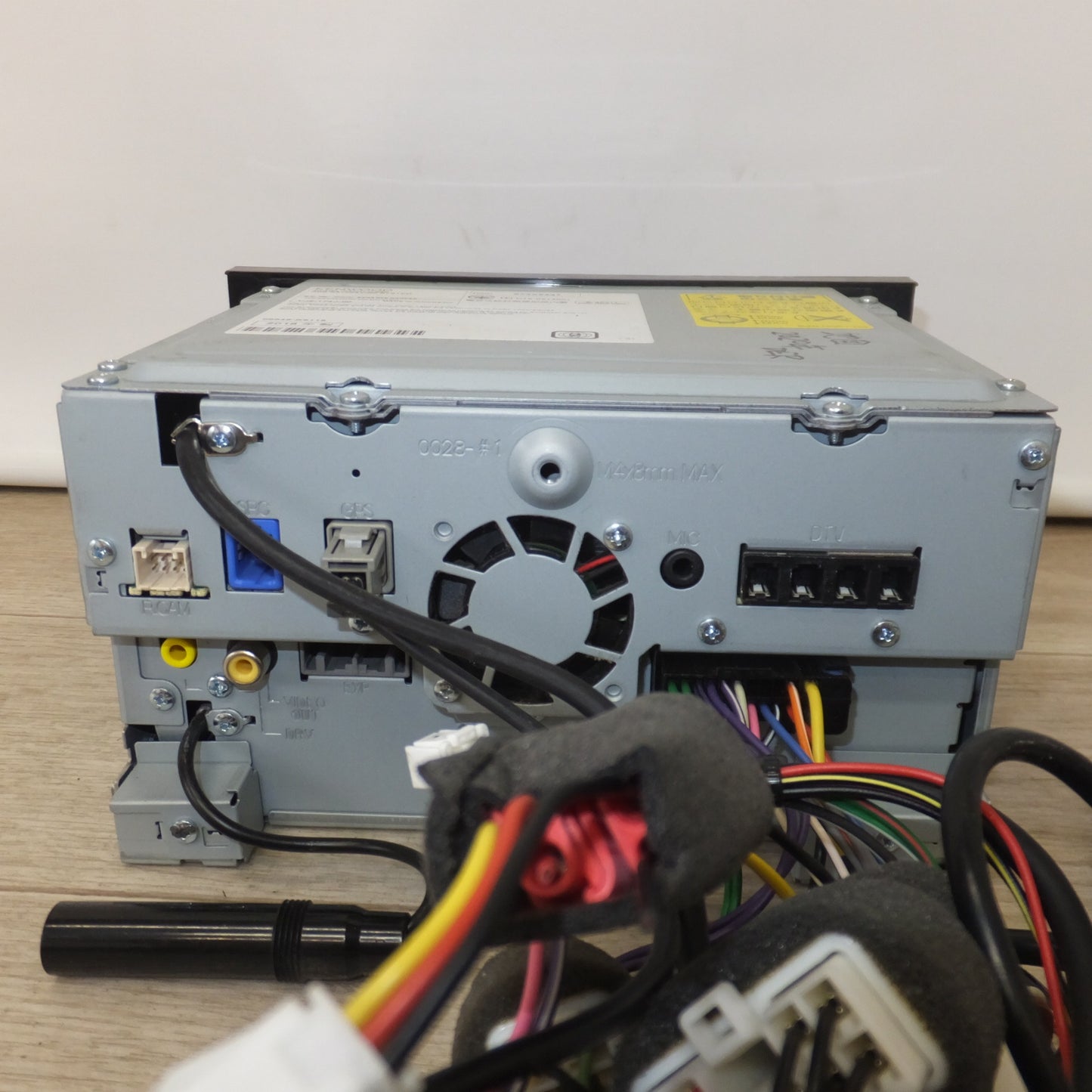 [送料無料] ★ケンウッド製 ダイハツ 純正 ワイド エントリーメモリーナビ NMZK-W68D[37]★