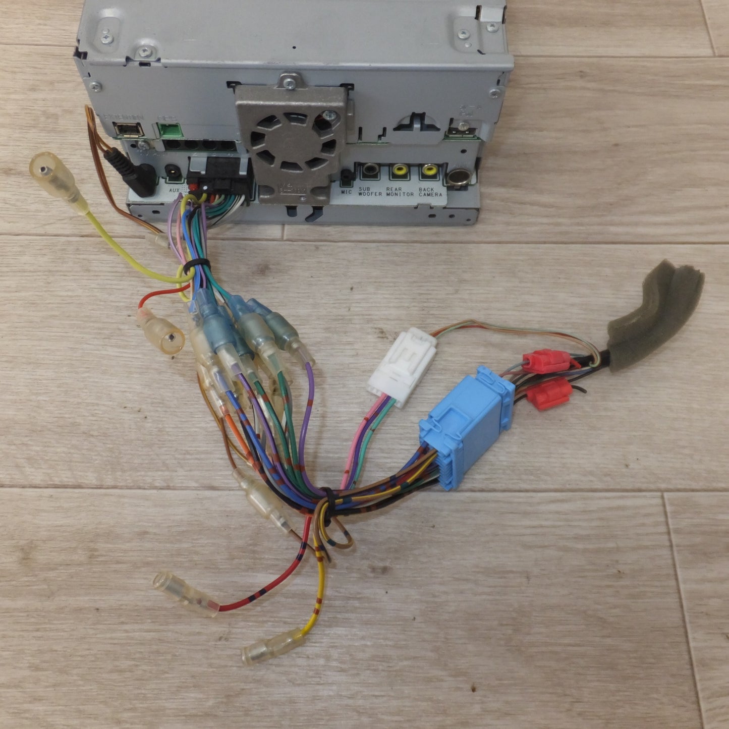 [送料無料] ★三菱 MITSUBISHI 純正 カーナビゲーションシステム NR-MZ077[49]★