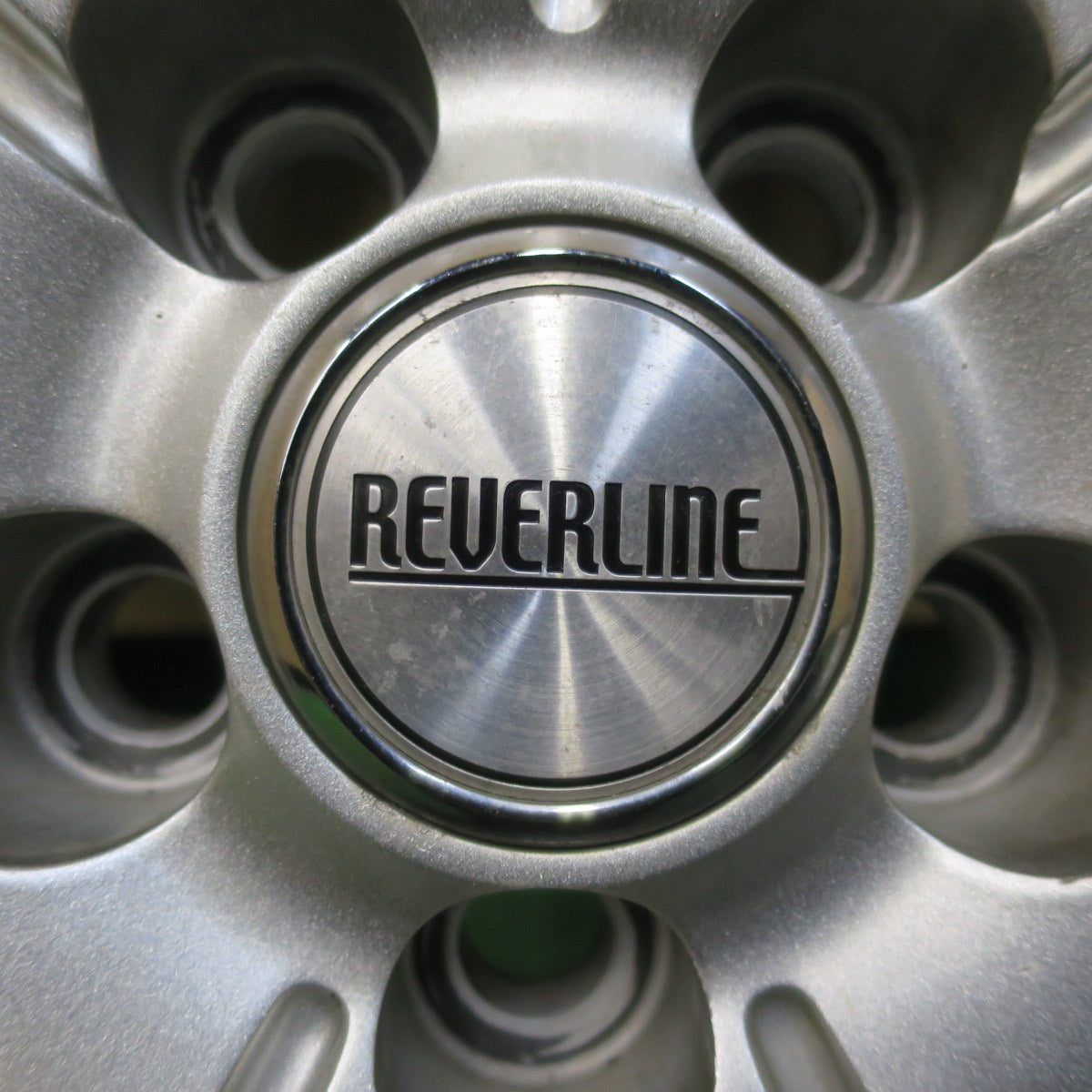 バリ溝！23年！9.5分★プリウス 等 195/65R15 スタッドレス ダンロップ ウインターマックス WM02 REVERLINE リバーライン 15インチ PCD100/5H★5122408イス