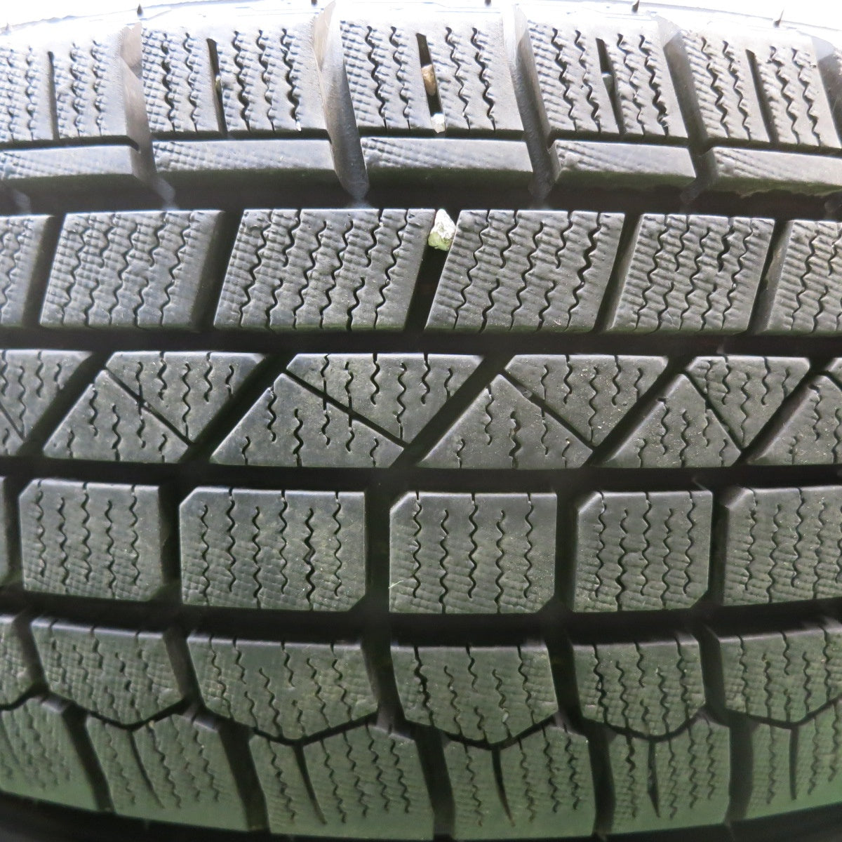 バリ溝！24年！9.5分以上★スタッドレス 175/65R14 ケンダ KR36 アイステック ネオ スチール 14インチ PCD100/4H★5062806HAス