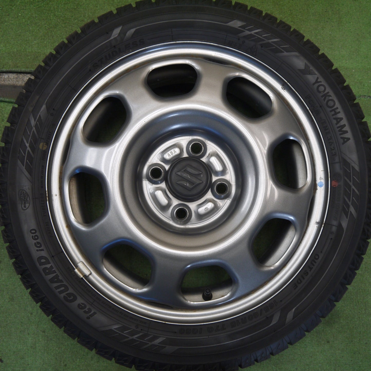 バリ溝！23年！9.5分◎スズキ ハスラー 純正 スチール 165/60R15 スタッドレス ヨコハマ アイスガード iG60 15インチ PCD100/4H◎6072801Hス
