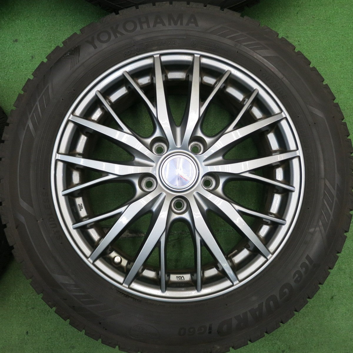 バリ溝！22年！キレイ！9分★スタッドレス 205/60R16 ヨコハマ アイスガード iG60 ravrion RM01 ラブリオン 16インチ PCD114.3/5H★5051601AKス