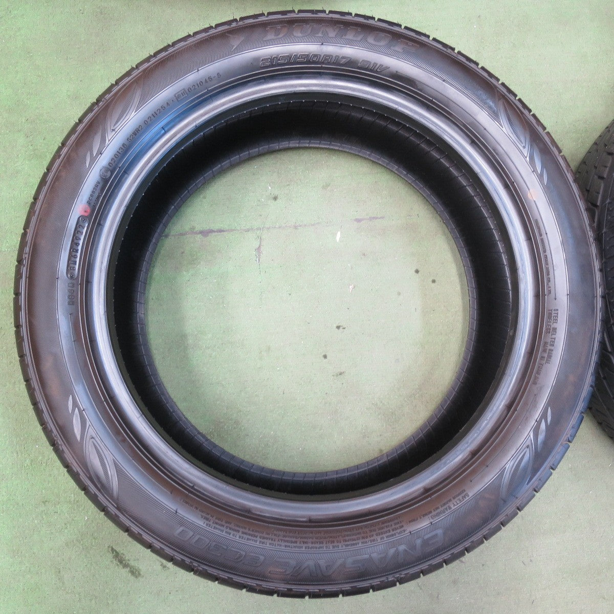 バリ溝！22年！9.5分以上★215/50R17 ダンロップ エナセーブ EC300 タイヤ 17インチ リーフ プリウスα インプレッサ 等★5112003イノタ