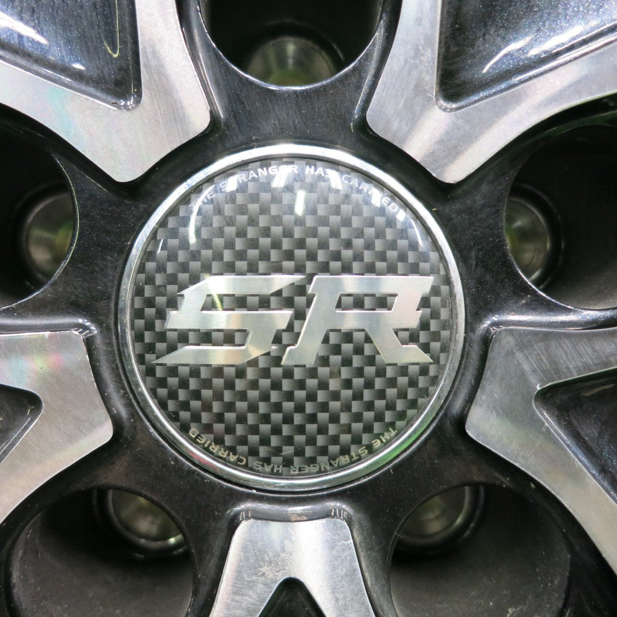 [送料無料] バリ溝！22年！9.5分★スタッドレス 235/60R18 グリップマックス GRIP ICE X SUV STRANGER ストレンジャー 18インチ PCD114.3/5H★4101801HAス