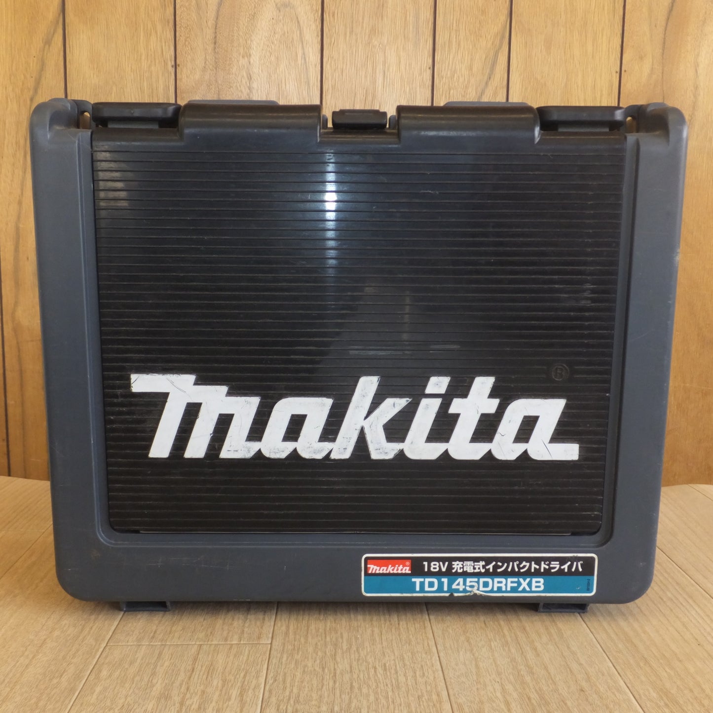 [送料無料] ★マキタ makita 充電式インパクトドライバ TD149D　バッテリ BL1830　充電器 DC18RA T　セット★