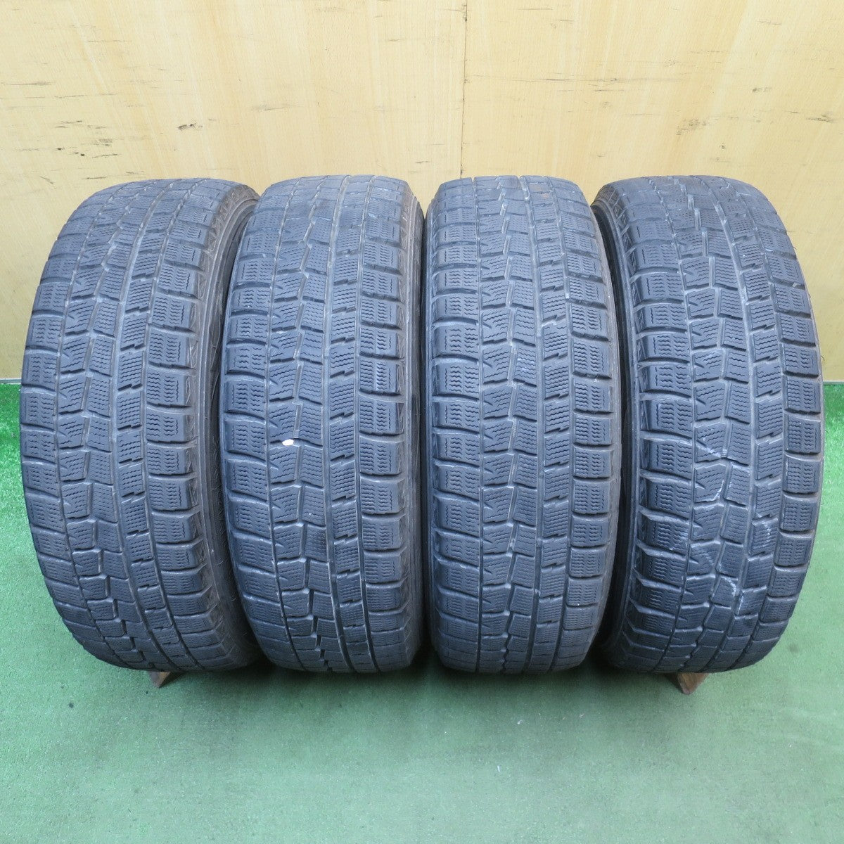 バリ溝！8.5分◎スタッドレス 185/65R15 ダンロップ ウインターマックス WM01 STRANGER ストレンジャー 15インチ PCD114.3/5H◎6062202NJス