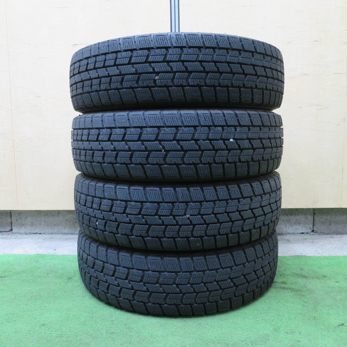 バリ溝！22年！8.5分★スタッドレス 155/65R14 グッドイヤー アイスナビ7 タイヤ 14インチ N-BOX スペーシア デイズ 等★6042902NGスタ
