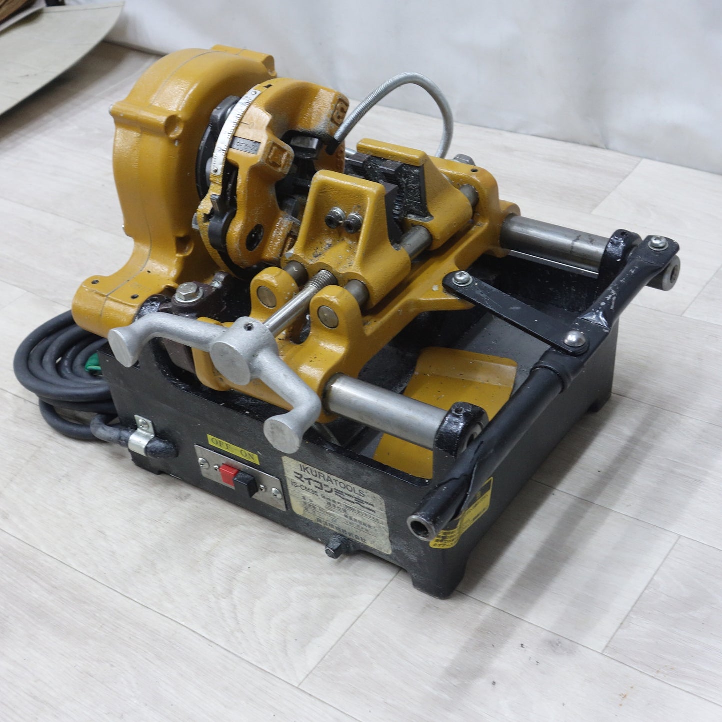 [送料無料] 付属品多数◆育良精機 電線管 ネジ切り機 マイコン ミニミニ 100V IS-CM36 ケース付き IKURA TOOLS 電動 工具◆