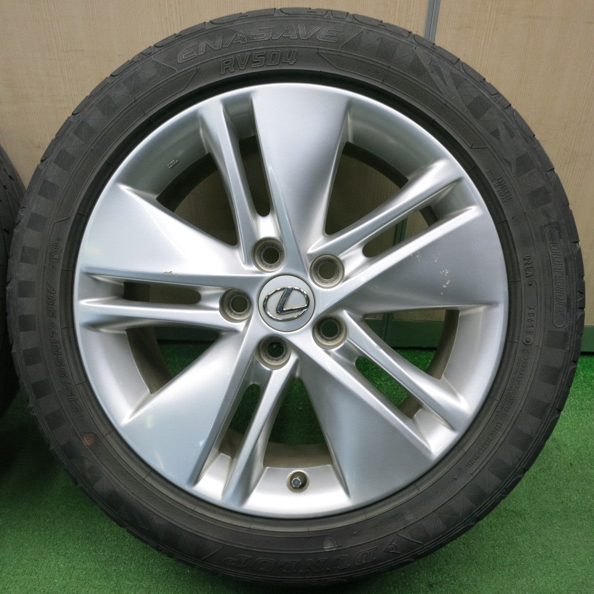 [送料無料] 4本価格★レクサス HS 純正 215/55R17 ダンロップ エナセーブ RV504 17インチ PCD114.3/5H★5012309TNノ