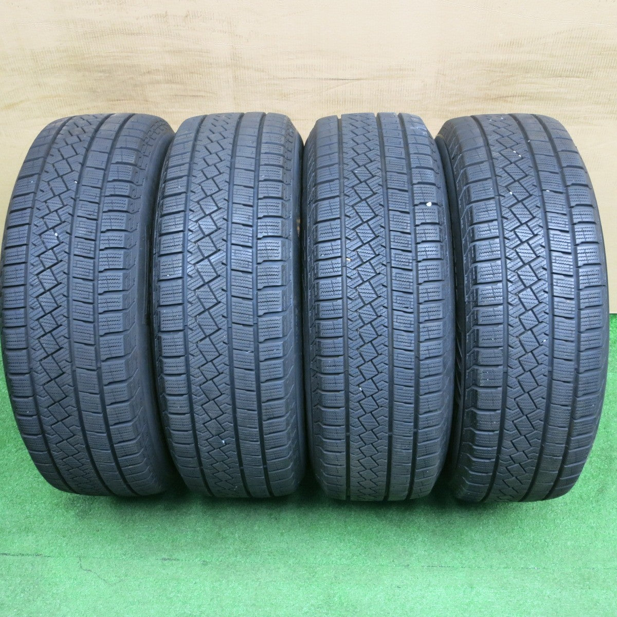 バリ溝！23年！9分★プリウス 等 195/65R15 スタッドレス ピレリ アイスゼロ アシンメトリコ JOKER ジョーカー 15インチ PCD100/5H★6020702NKス