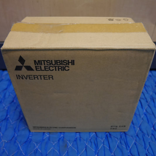 [送料無料] 未使用☆三菱 インバーター FR-E820-1.5K-1 MITSUBISHI 200V☆