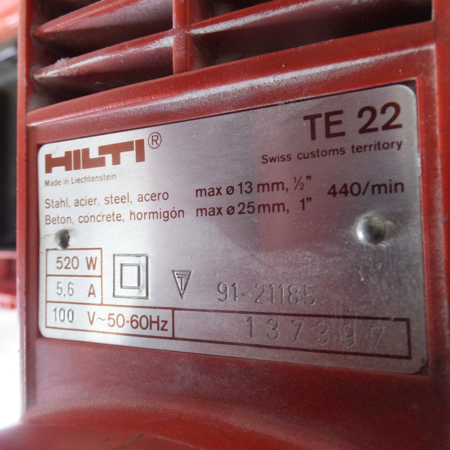 ★ヒルティ HILTI ロータリーハンマードリル TE22　100V～ 50-60Hz 5.6A 520W★ [送料無料]