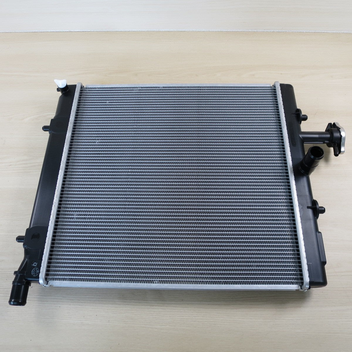 未使用♪ダイハツ S321V ハイゼット カーゴ 純正 ラジエーター DENSO 422176-7470 デンソー カー パーツ♪