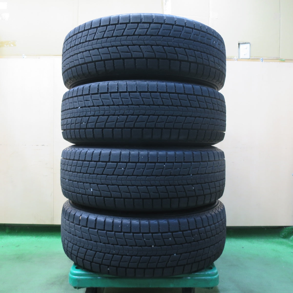 センサー付！バリ溝！21年！キレイ！9.5分★レクサス RX Fスポーツ 純正 235/55R20 スタッドレス ダンロップ ウインターマックス SJ8 SJ8+ 20インチ PCD114.3/5H★5120206イス
