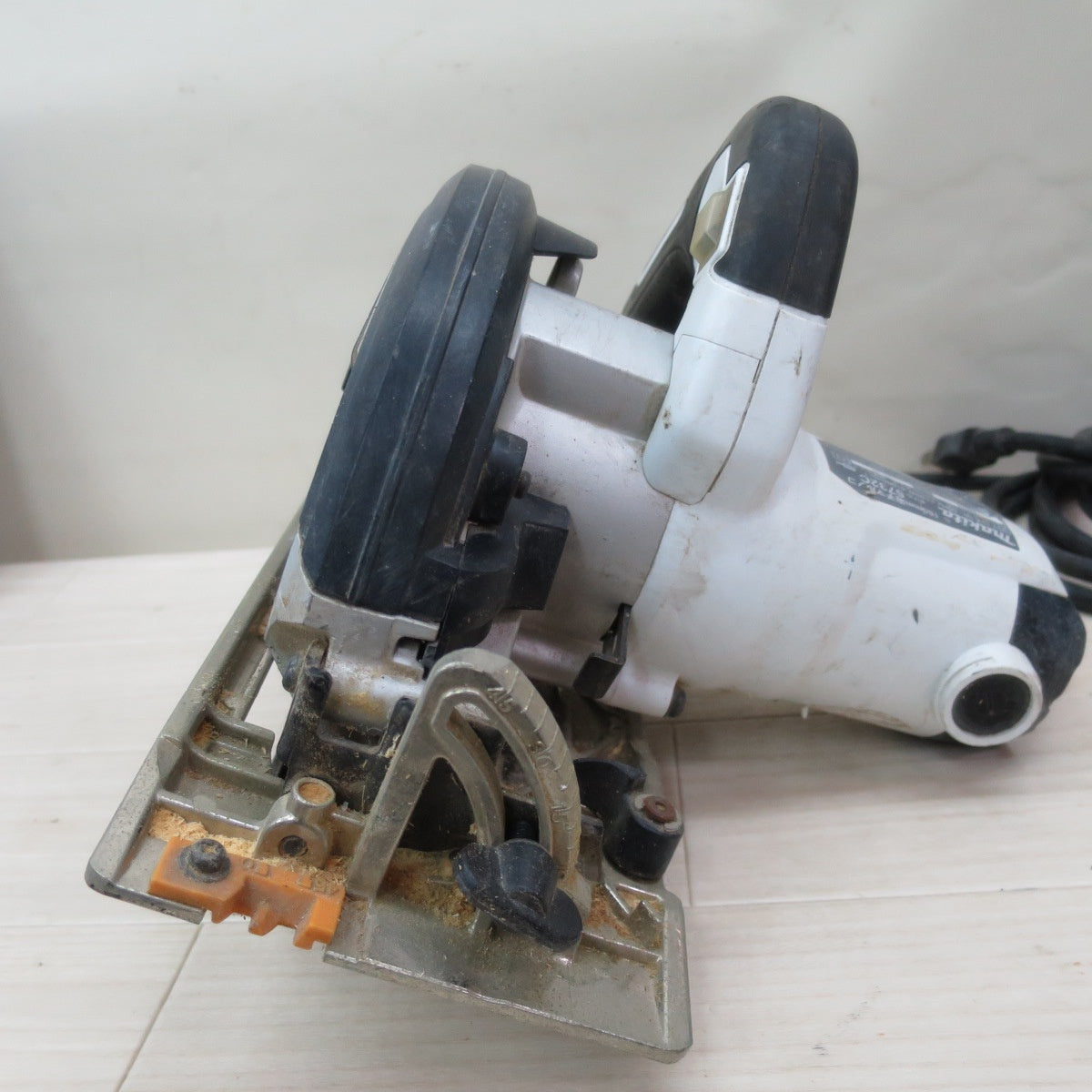 ☆マキタ 165mm 電子 マルノコ 5732C 電動 工具 切断機 木工用 超硬 丸のこ 丸ノコ 丸鋸 コード式 電気 makita 100V☆