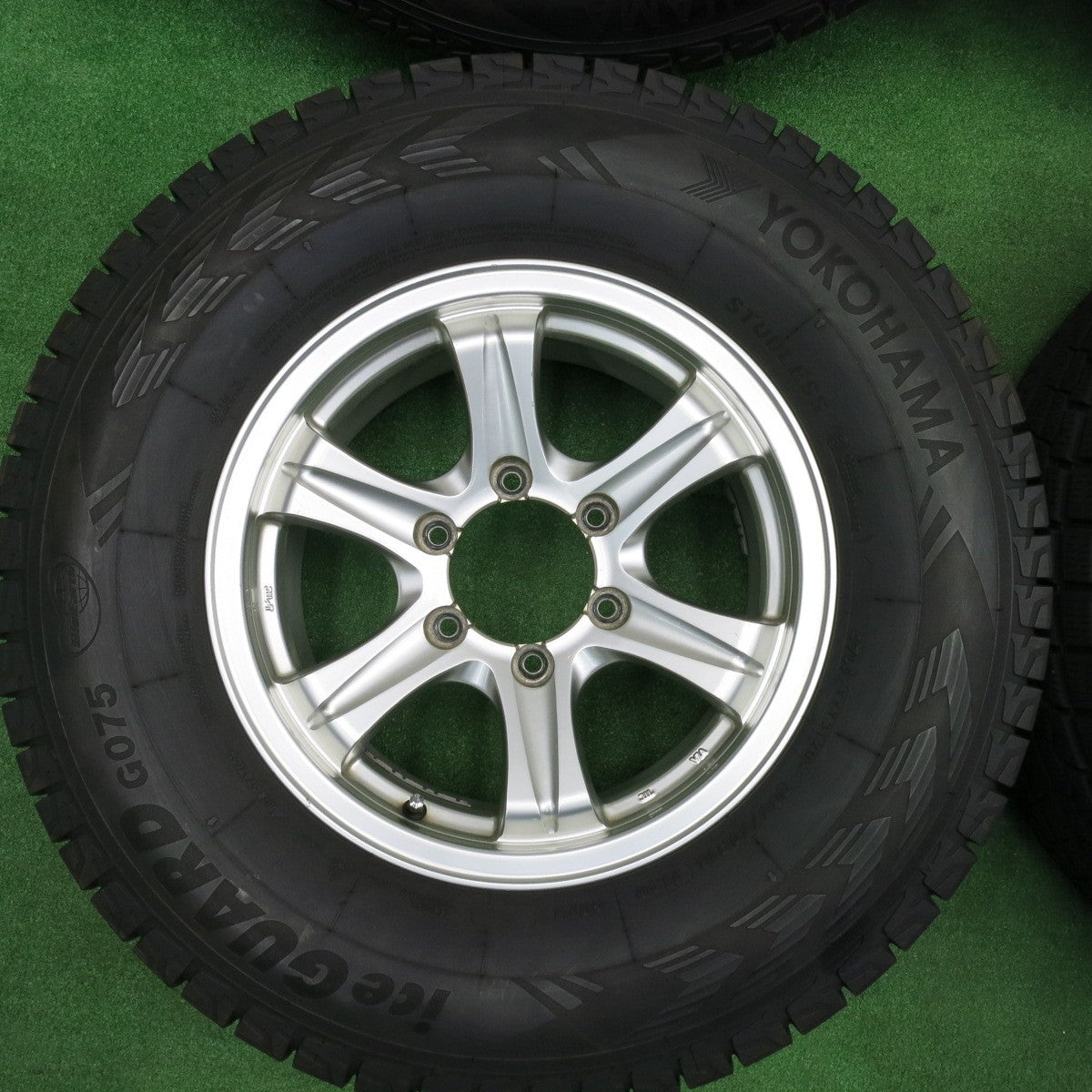 [送料無料] バリ溝！20年！8.5分★スタッドレス 265/70R16 ヨコハマ アイスガード G075 社外 アルミ 16インチ PCD139.7/6H★4120512TNス
