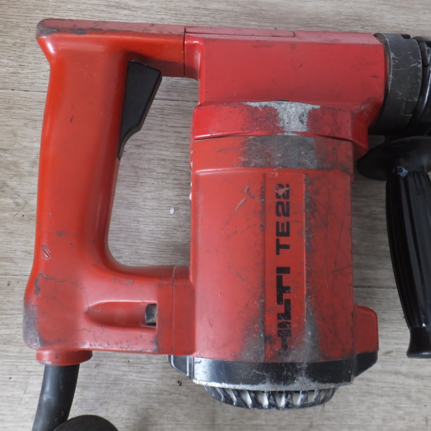 ★ヒルティ HILTI ロータリーハンマードリル TE22　100V～ 50-60Hz 5.6A 520W★ [送料無料]