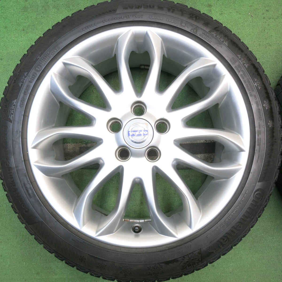 4本価格★ボルボ C30 純正 205/50R17 スタッドレス コンチネンタル コンチバイキング コンタクト6 17インチ PCD108/5H★5092106HAス