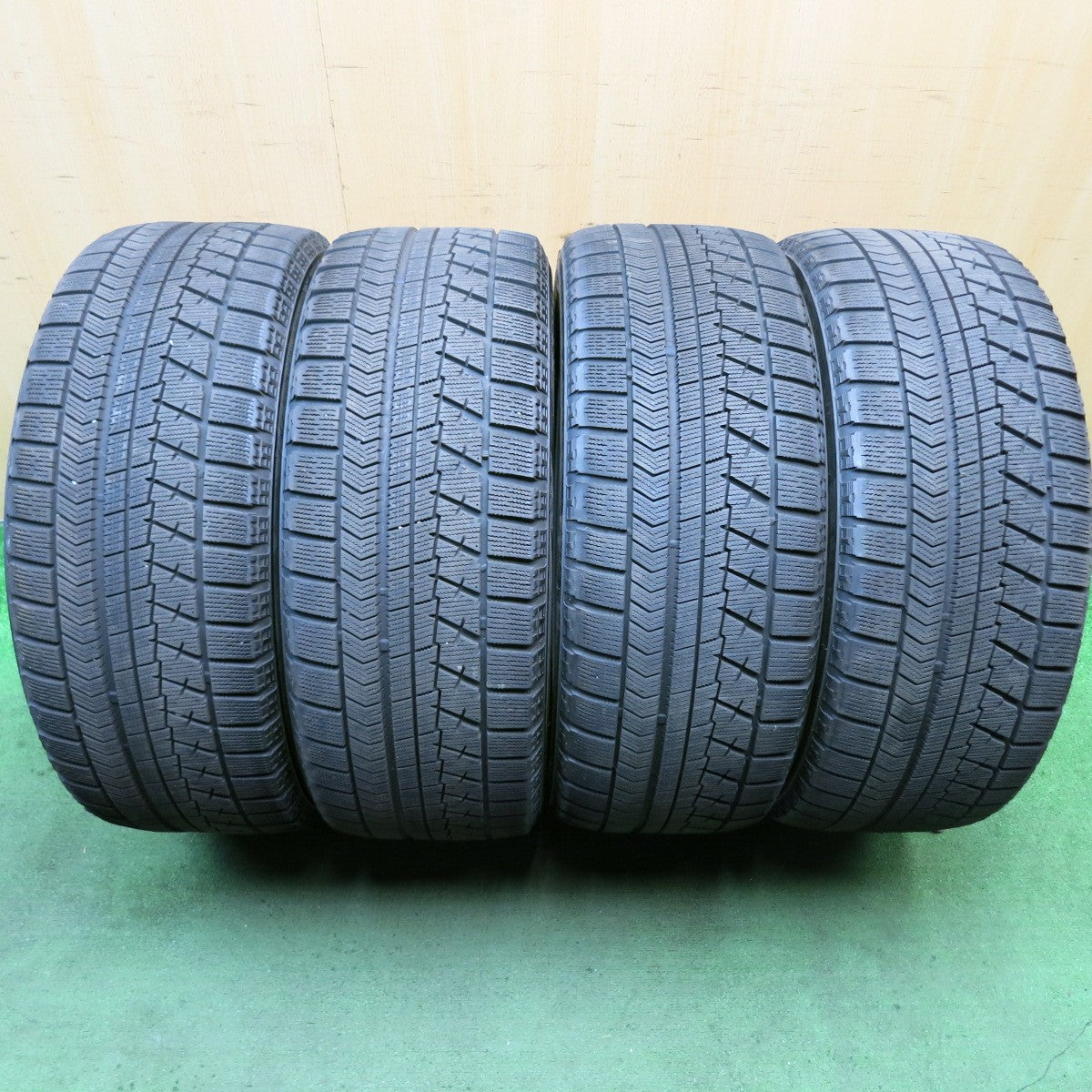 キレイ★レクサス 等 235/50R18 スタッドレス ブリヂストン ブリザック VRX Tirado La-Strada 阿部商会 18インチ PCD120/5H★5080208HAス