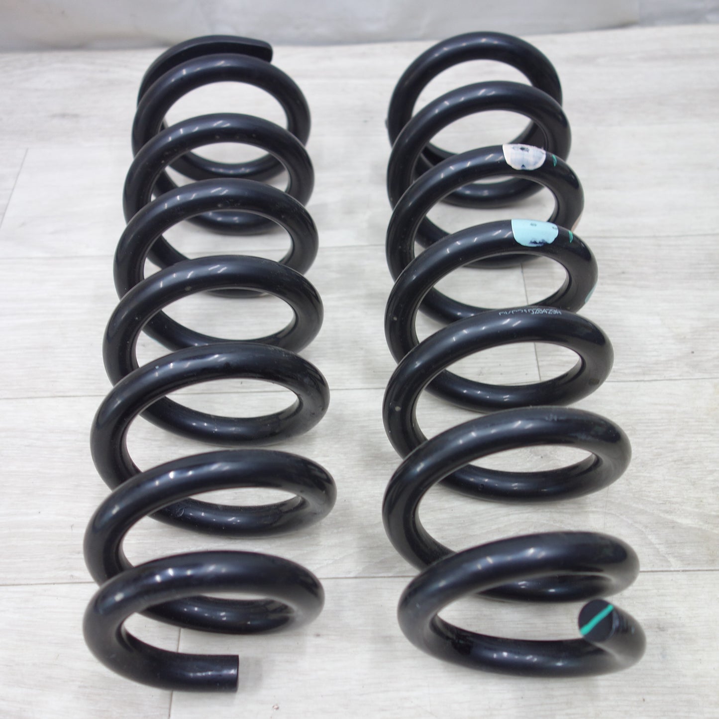 [送料無料] ◆トヨタ ハイラックス GUN125 純正 サスペンション 1台分 48541-0K490 48531-0KC30 48510-0KC50◆