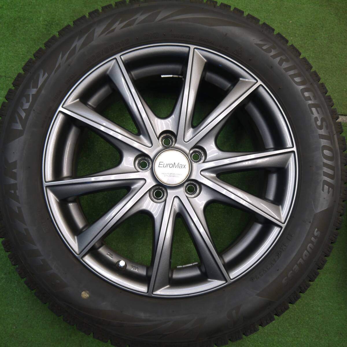 バリ溝！22年！キレイ！9.5分★86 BRZ等 205/55R16 スタッドレス ブリヂストン ブリザック VRX2 EuroMax ユーロマックス 16インチ PCD100/5H★5040804Hス