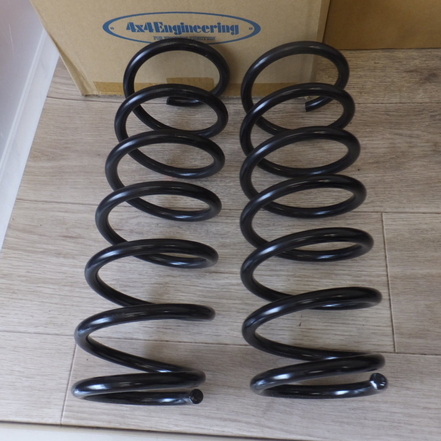 キレイ 2個口★スズキ SUZUKI 純正 ジムニーシエラ JB74W サスペンション 一式 セット 41700-78R00 41600-78R00 48730-78R00★ [送料無料]