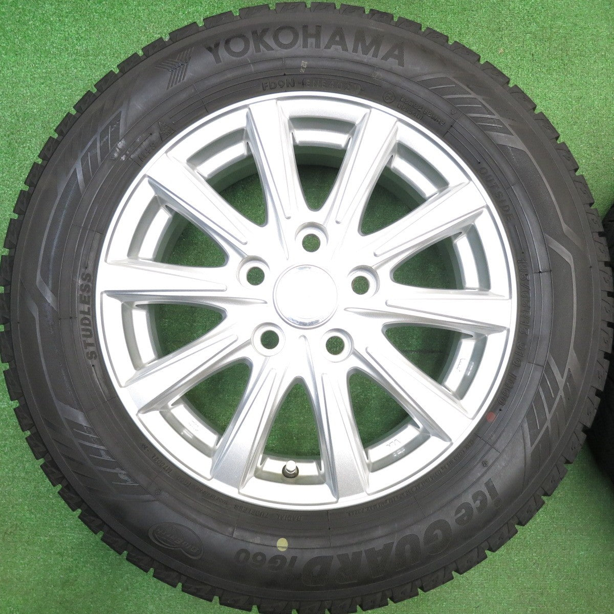 バリ溝！21年！9.5分★スタッドレス 195/65R15 ヨコハマ アイスガード iG60 JOKER ジョーカー 15インチ PCD114.3/5H★5121317HAス