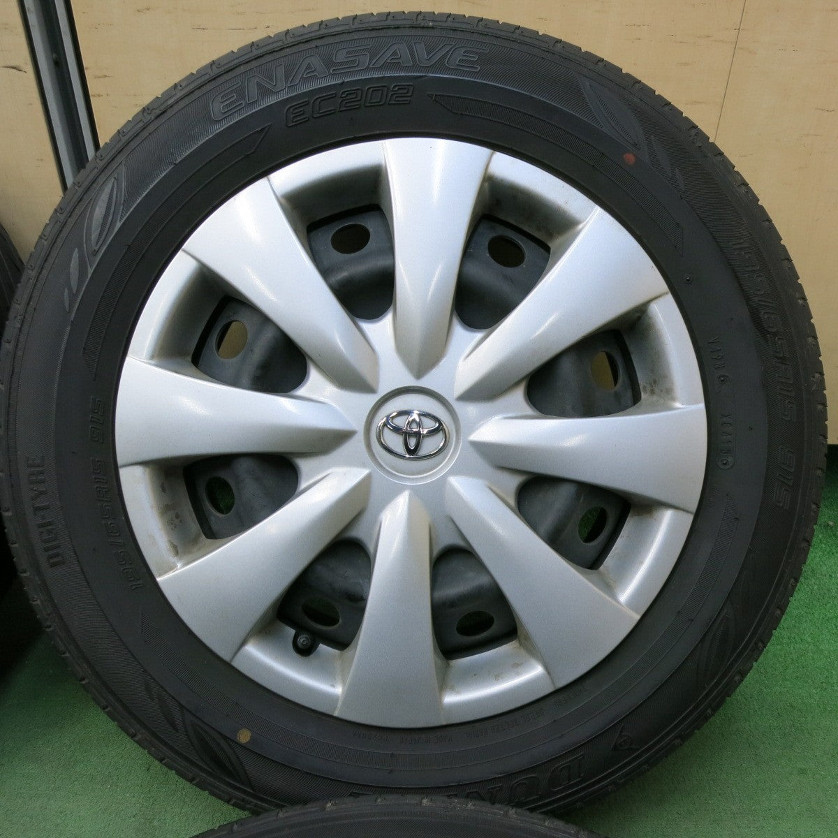 バリ溝！9.5分★トヨタ 140系 カローラ フィールダー 純正 スチール 195/65R15 ダンロップ エナセーブ EC202 15インチ PCD100/4H★5043014SYノ