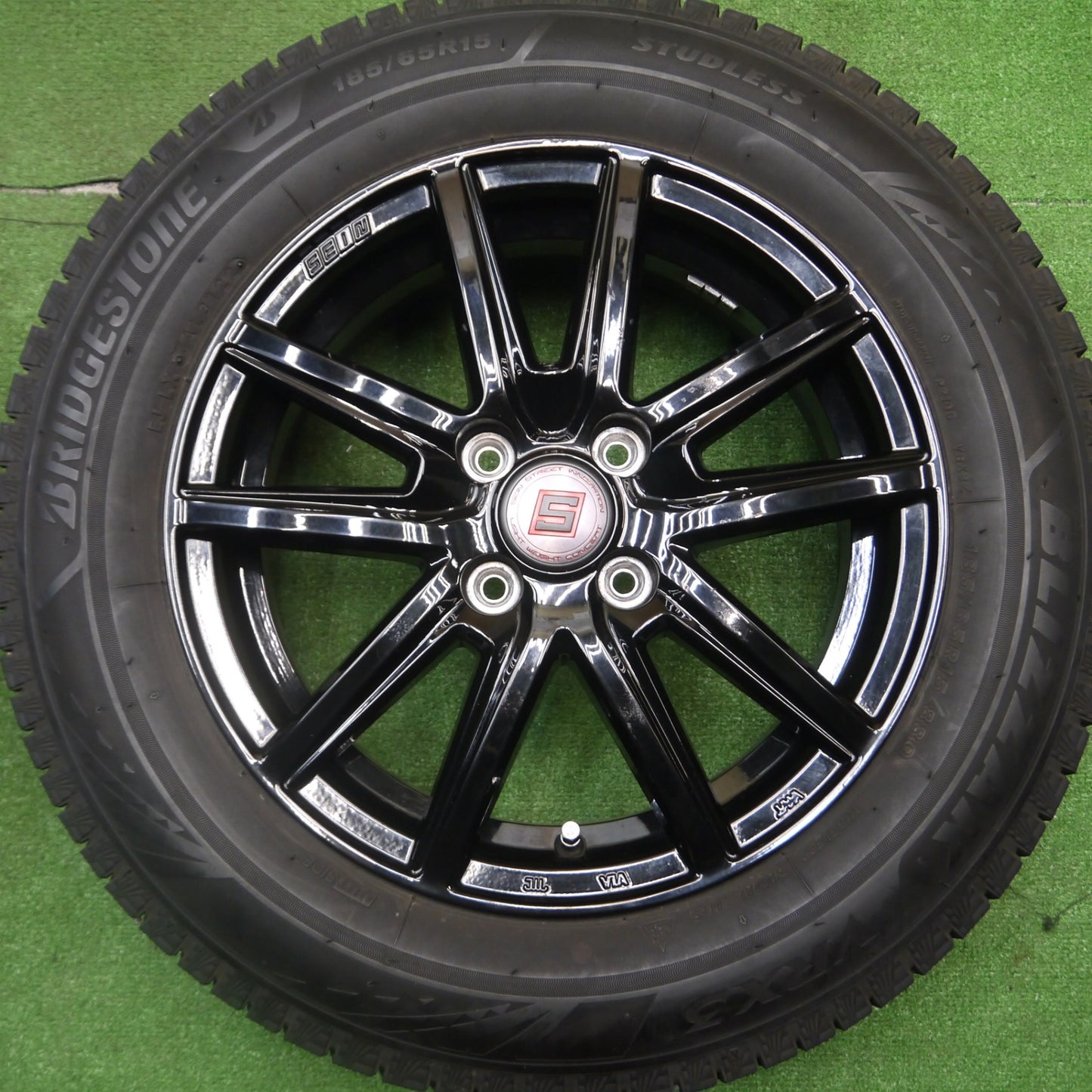 [送料無料] キレイ！22年★スタッドレス 185/65R15 ブリヂストン ブリザック VRX3 SEIN ザイン 15インチ PCD100/4H★4121706Hス