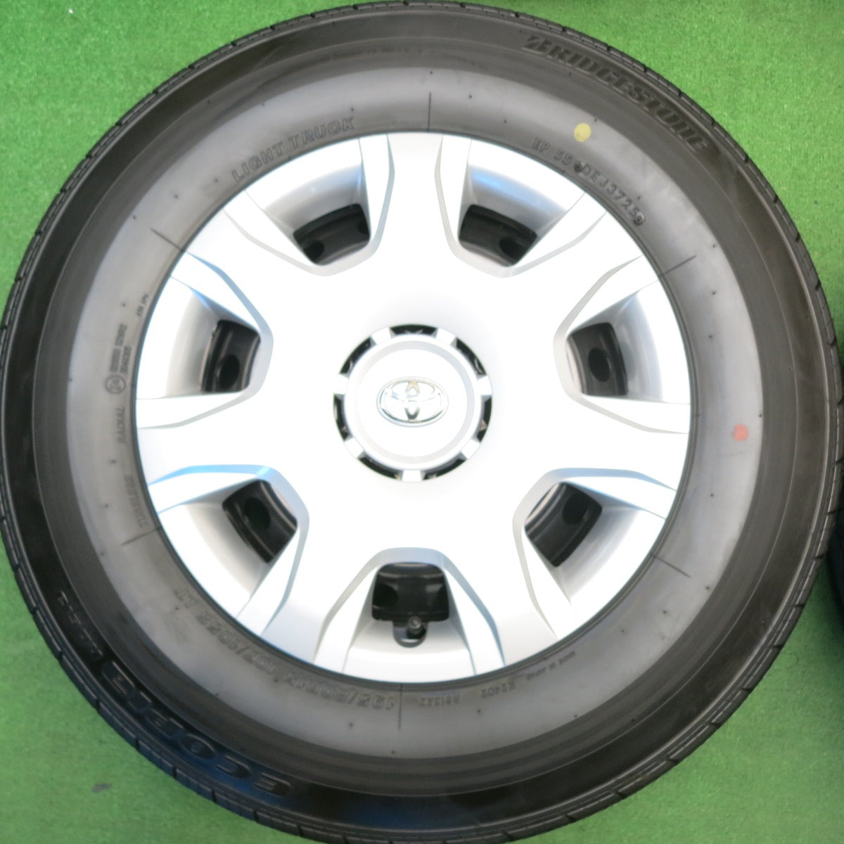 バリ溝！25年！キレイ！ほぼ10分★トヨタ 200系 ハイエース 純正 スチール 195/80R15 107/105S ブリヂストン エコピア RD613 15インチ PCD139.7/6H★6022610HAノ