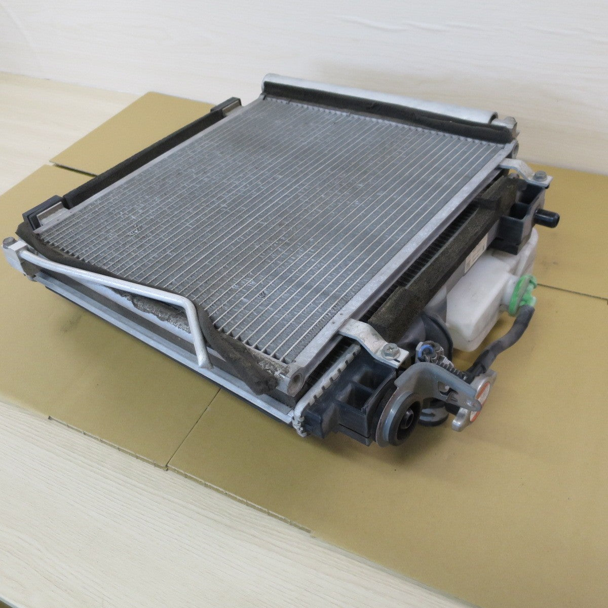 ♪スズキ MH34S MH44S ワゴンR 純正 DENSO ラジエーター 223000-6540 電動 ファン 168000-1880 デンソー カー パーツ♪ [送料無料]