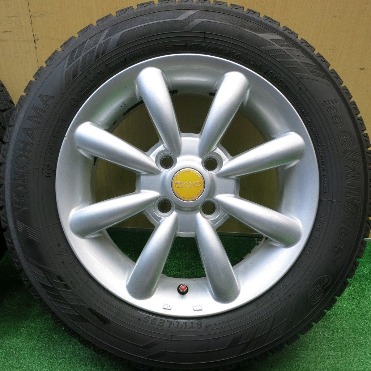 バリ溝！23年！9.5分以上★FIAT フィアット 500 等 AGA 175/65R14 スタッドレス ヨコハマ アイスガード iG60 14インチ PCD98/4H★5113007HAス
