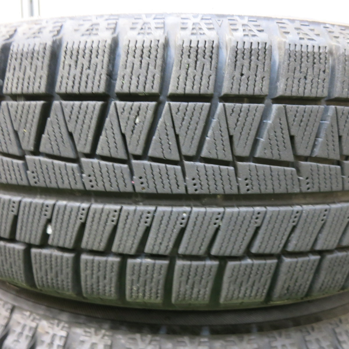 [送料無料] バリ溝！キレイ！8.5分★スタッドレス 175/65R14 ブリヂストン アイスパートナー2 BALMINUM バルミナ 14インチ PCD100/4H★4122703SYス