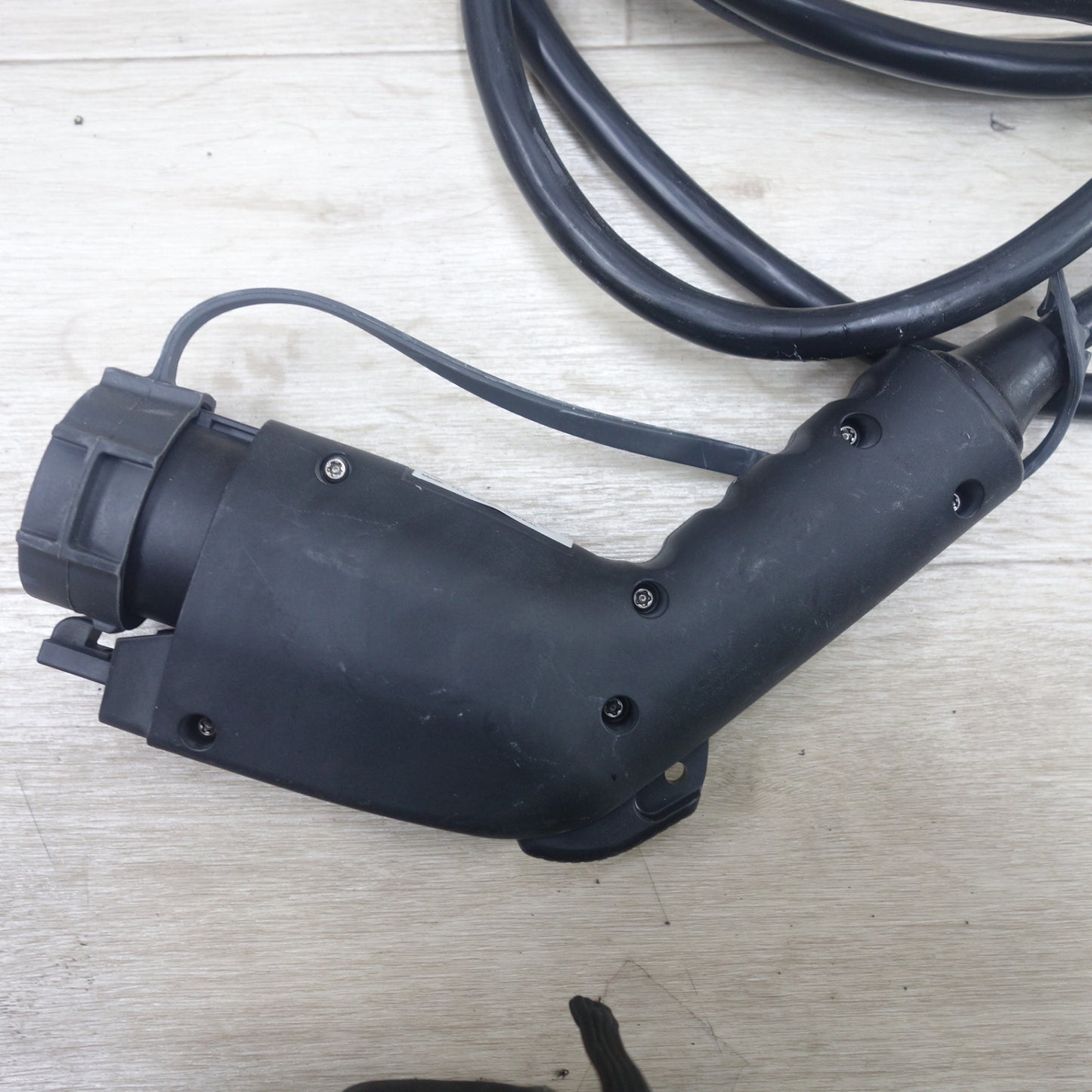 [送料無料] ◆アウディ 純正 電気 自動車 用 充電 装置 ケーブル IC-CPD 3.6kw Type 1 16A Audi universal charger 200V～ ワーゲングループジャパン◆