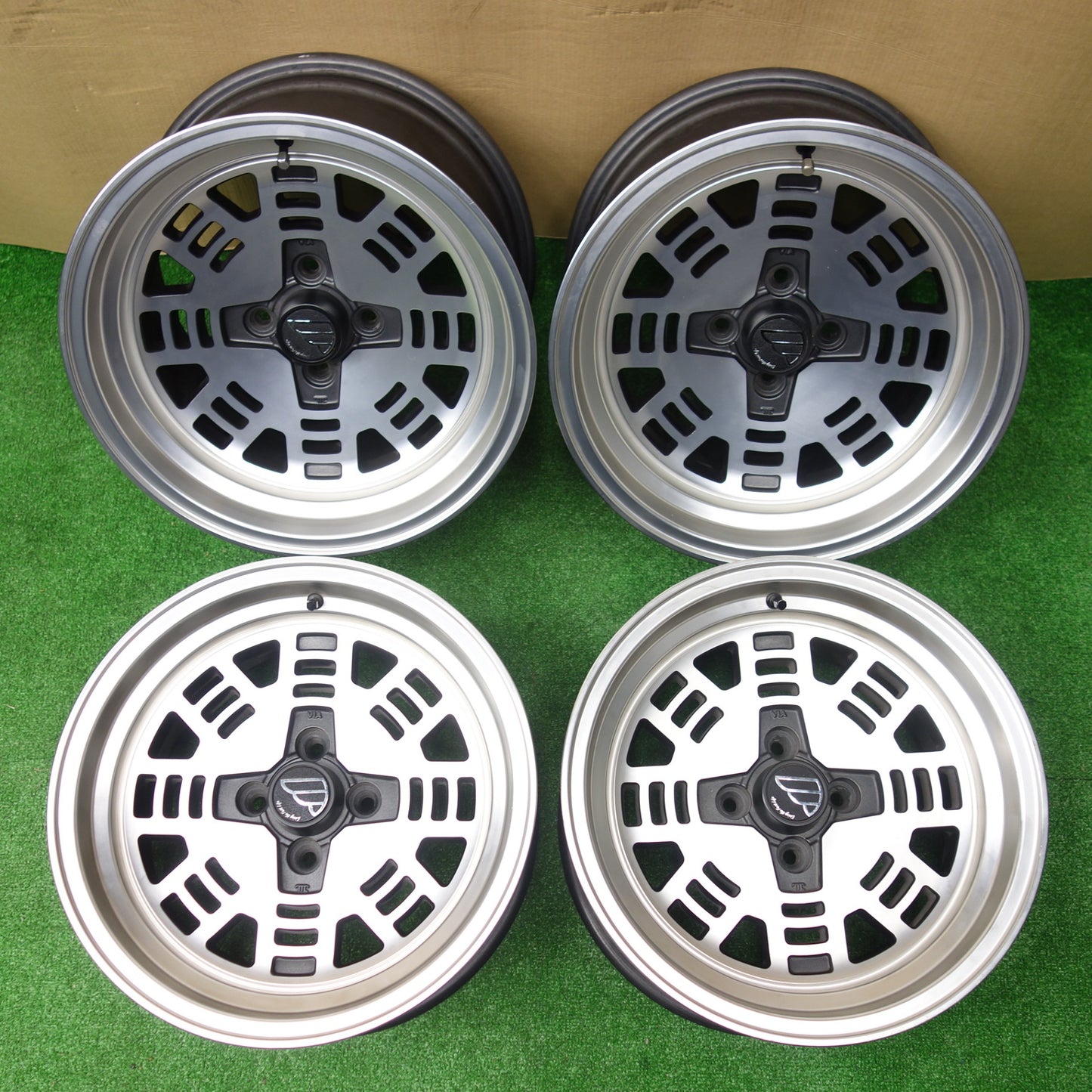 キレイ★FATLACE FZ01 15インチ ホイール ファットレース 15×8.5J 15×9.5J 15 25 PCD100/4H★5120502KTホ