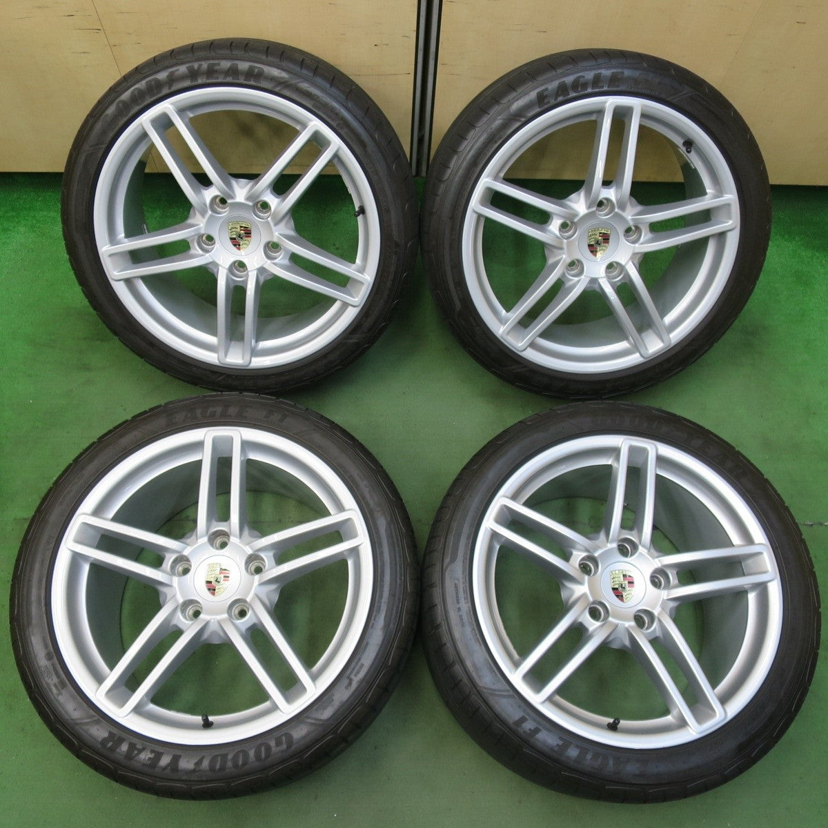 キレイ★ポルシェ 991 911 カレラ2 純正 235/40R19 285/35R19 グッドイヤー イーグル F1 アシメトリック2 19インチ PCD130/5H★5103011イノ