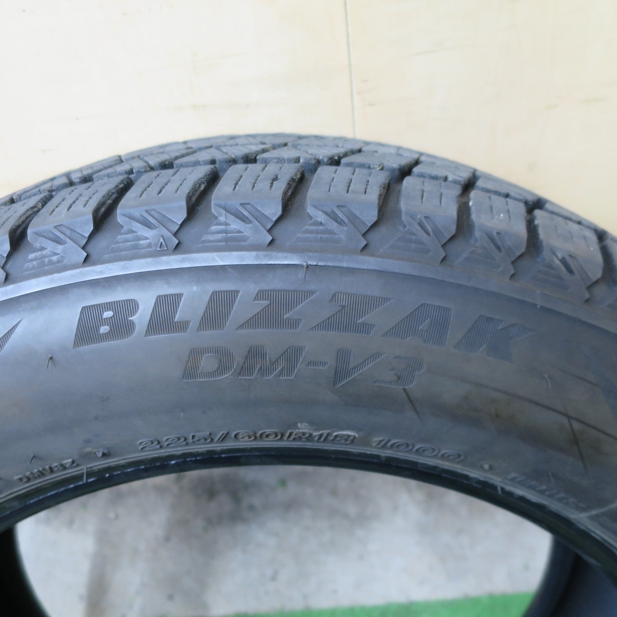 2本価格！23年★スタッドレス 225/60R18 ブリヂストン ブリザック DM-V3 タイヤ 18インチ レクサス NX ハリアー RAV4 等★6020902ナスタ
