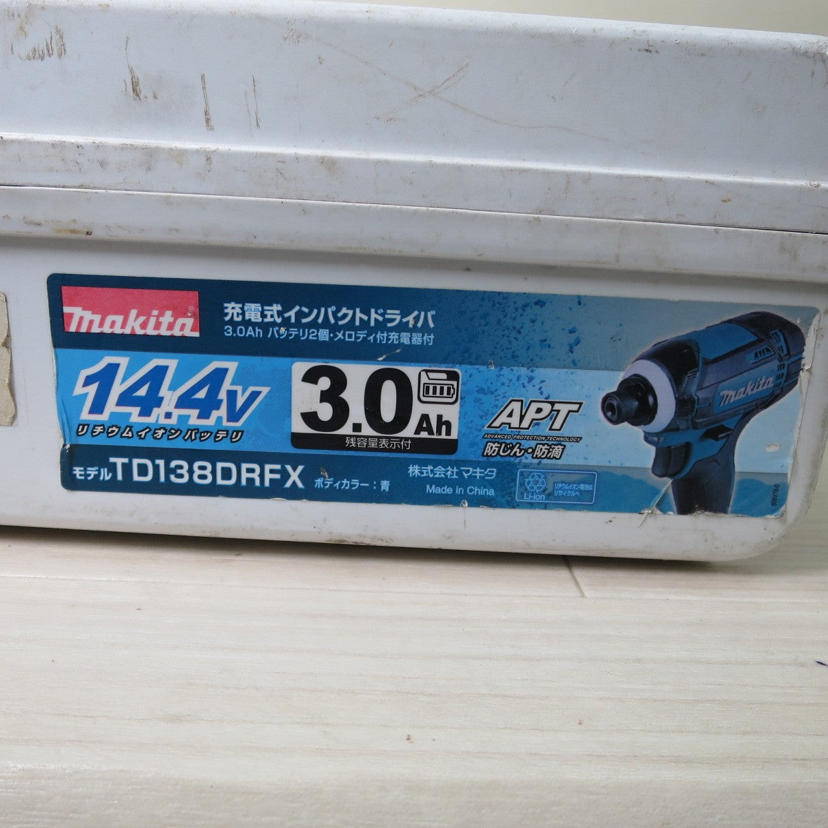 [送料無料] ☆マキタ 充電式 インパクトドライバ TD138D ケース付き 電動 工具 makita☆