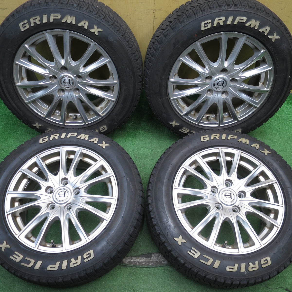 4本価格！21年★スタッドレス 205/60R16 グリップマックス GRIP ICE X ホワイトレター Aphrodite アフロディーテ 16インチ PCD114.3/5H★5060401NJス